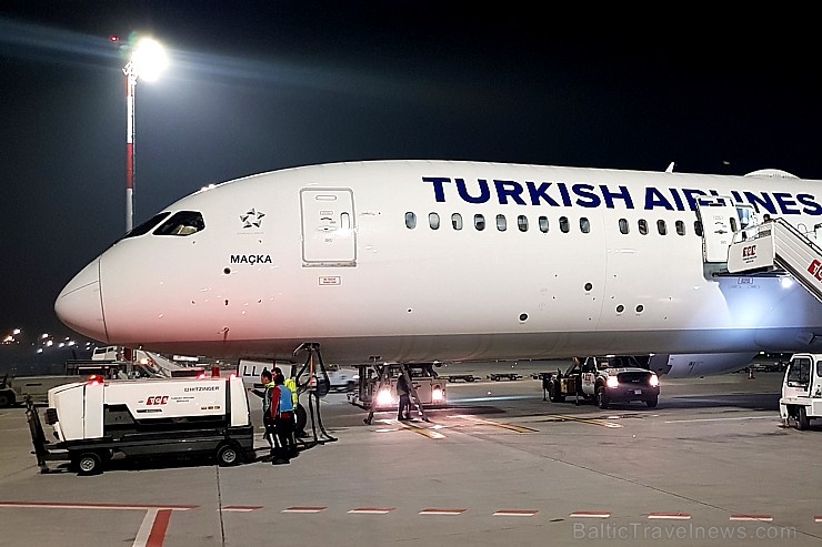 Travelnews.lv biznesa klasē ar «Turkish Airlines» lido maršrutā Bali- Stambula - Rīga. «Turkish Airlines» un «365 Brīvdienas» Travelnews.lv biznesa klasē ar «Turkish Airlines» lido maršrutā Bali- Stambula - Rīga. «Turkish Airlines» un «365 Brīvdienas» 281287