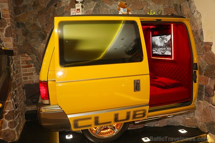 Travelnews.lv apmeklē Ogrē izcilu autofanu un ballīšu izklaides vietu «VoyagerClub» 282020