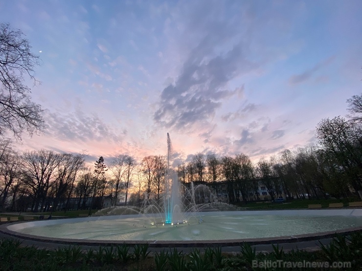 Daugavpilī ieslēgta pilsētas galvenā strūklaka Dubrovina parkā 282311