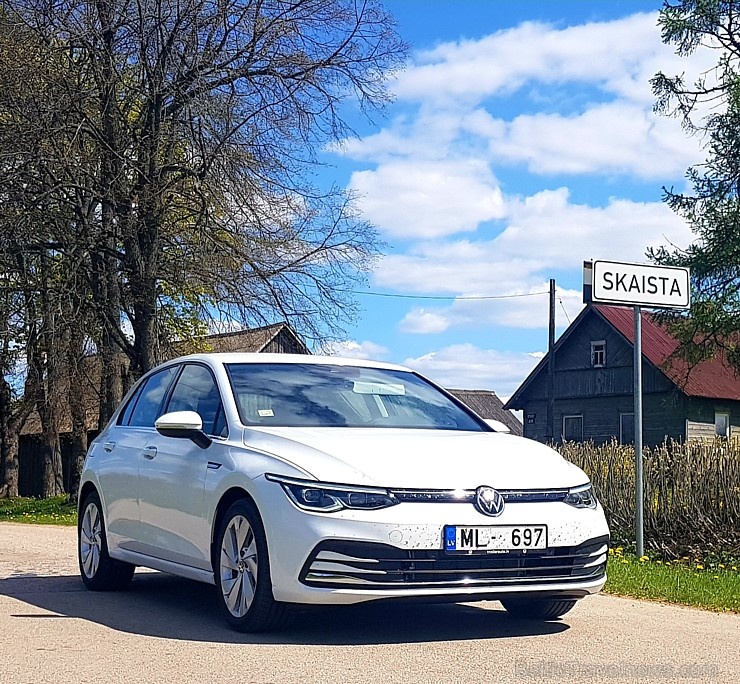 Travelnews.lv apceļo Latgali un Pierīgu ar jauno «Volkswagen Golf 8 1.5 eTSI» 282633