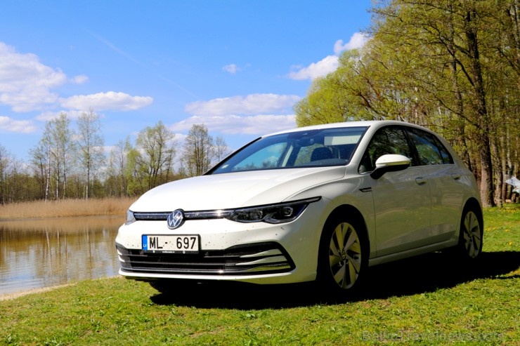 Travelnews.lv apceļo Latgali un Pierīgu ar jauno «Volkswagen Golf 8 1.5 eTSI» 282647