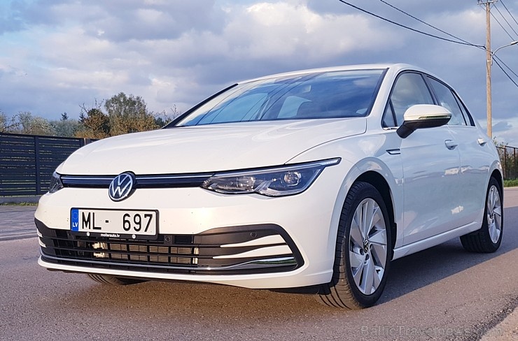 Travelnews.lv apceļo Latgali un Pierīgu ar jauno «Volkswagen Golf 8 1.5 eTSI» 282686