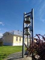25