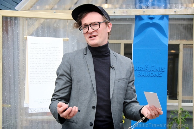 «Tautasdziesmu augtuve» ir interaktīva kultūrvieta Sporta2 kvartālā Rīgā, kur ikviens interesents var ieiet, atrast savu tautasdziesmu un to «Tautasdziesmu augtuve» ir interaktīva kultūrvieta Sporta2 kvartālā Rīgā, kur ikviens interesents var ieiet, atrast savu tautasdziesmu un to