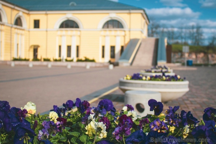 Daugavpilī sākusies silta un saulaina vasara - siltais gadalaiks jūtams gan dabā, gan tūrisma objektu noskaņojumā Daugavpilī sākusies silta un saulaina vasara - siltais gadalaiks jūtams gan dabā, gan tūrisma objektu noskaņojumā 283932