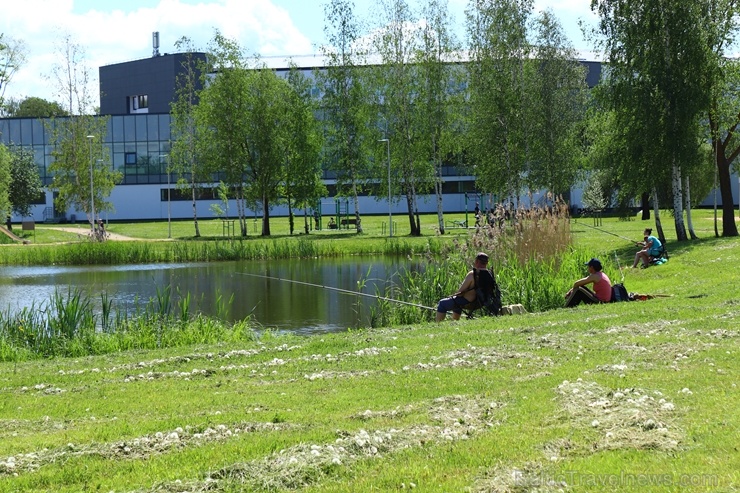 Daugavpilī sākusies silta un saulaina vasara - siltais gadalaiks jūtams gan dabā, gan tūrisma objektu noskaņojumā Daugavpilī sākusies silta un saulaina vasara - siltais gadalaiks jūtams gan dabā, gan tūrisma objektu noskaņojumā 283945