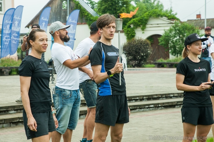 Krāslavā uzsākts Gaismas ceļš, kas vīsies pa Latvijas (pie)robežu - izgaismojot Latviju un veidojot Gaismas un mīlestības ceļu Krāslavā uzsākts Gaismas ceļš, kas vīsies pa Latvijas (pie)robežu - izgaismojot Latviju un veidojot Gaismas un mīlestības ceļu 284421