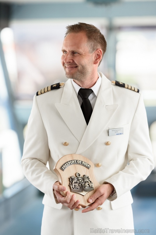 Greznais kuģis, kas parasti kursē maršrutā Helsinki – Stokholma, šovasar – jūlijā un augusta pirmajā pusē – apkalpos pagaidu maršrutu Helsinki–Rīga Greznais kuģis, kas parasti kursē maršrutā Helsinki – Stokholma, šovasar – jūlijā un augusta pirmajā pusē – apkalpos pagaidu maršrutu Helsinki–Rīga 284788