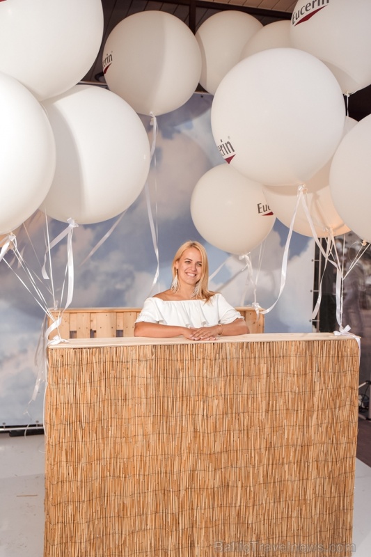 Slepenībā turētais baltais pikniks šajā gadā notika modes zīmolu outlet ciematā Via Jurmala Outlet Village Slepenībā turētais baltais pikniks šajā gadā notika modes zīmolu outlet ciematā Via Jurmala Outlet Village 287232