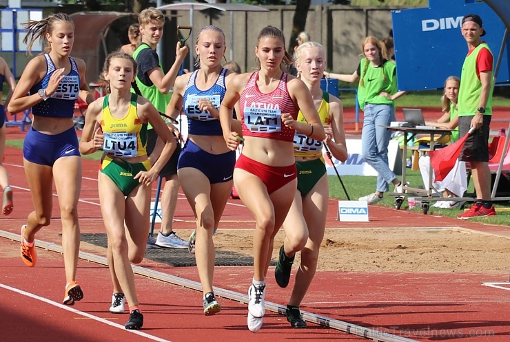 Indra Mackeviča Latvijas izlases sastāvā izcīna Baltijas vieglatlētikas U16 čempionātā 3.vietu 800 metru skrējienā Indra Mackeviča Latvijas izlases sastāvā izcīna Baltijas vieglatlētikas U16 čempionātā 3.vietu 800 metru skrējienā 287532