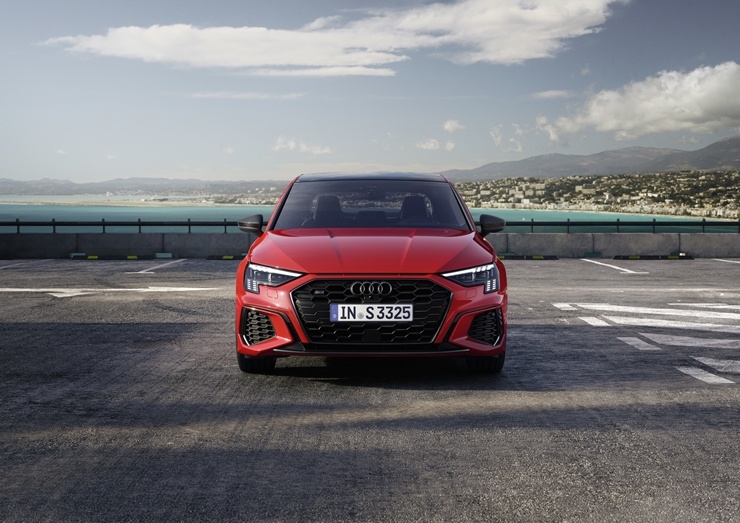 Audi ceļotājiem prezentē jauno paaudzi - S3 Sportback un S3 Limousine 288326