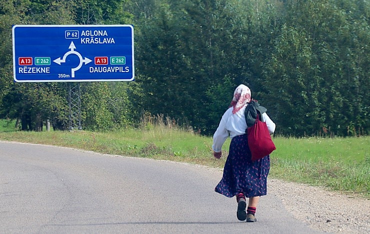 Vissvētākās Jaunavas Marijas debesīs uzņemšanas svētku apmeklējums Aglonā šogad ir ļoti ierobežots Vissvētākās Jaunavas Marijas debesīs uzņemšanas svētku apmeklējums Aglonā šogad ir ļoti ierobežots 288499