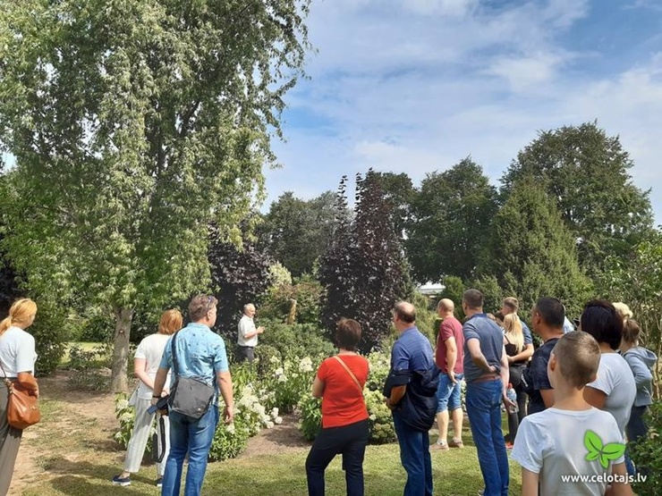 «Atvērtās dienas laukos», ko organizē lauku tūrisma asociācija Lauku ceļotājs ir lauku apceļošanas un iepazīšanas pasākums, kas jau kļuvis par tradīci «Atvērtās dienas laukos», ko organizē lauku tūrisma asociācija Lauku ceļotājs ir lauku apceļošanas un iepazīšanas pasākums, kas jau kļuvis par tradīci 289542