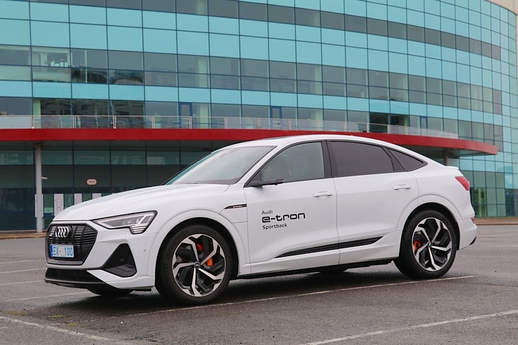 Travelnews.lv apceļo Latviju ar jauno un elektrisko «Audi e-tron Sportback» 290082