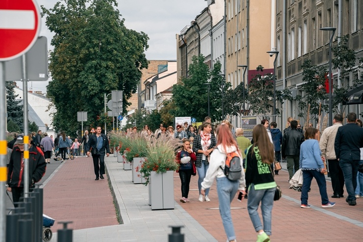 Iepazīsti pirmo Street Food festivālu Daugavpilī, kas notika 12.09.2020. Foto: Andrejs Jemeļjanovs Iepazīsti pirmo Street Food festivālu Daugavpilī, kas notika 12.09.2020. Foto: Andrejs Jemeļjanovs 291011