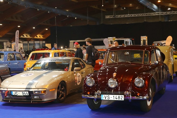 Trīs dienas Ķīpsalā pulcējas autofani uz starptautisko autoindustrijas izstādi ««Auto 2020»» 291502