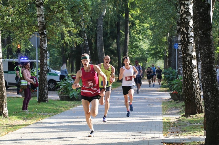 Ogrē 27.09.2020 skrējēji sacenšas vairākās distancēs «Izskrien Ogri 2020» 291566