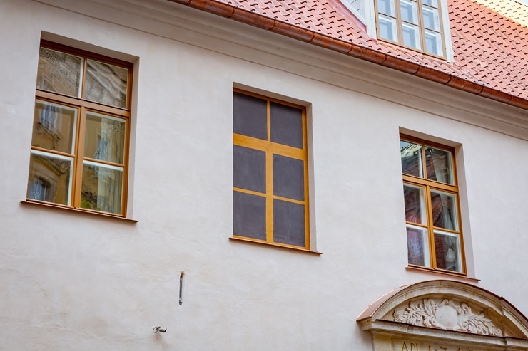 Rīgas vēstures un kuģniecības muzeja fasādes restaurācijas darbi - pirms un pēc 291845