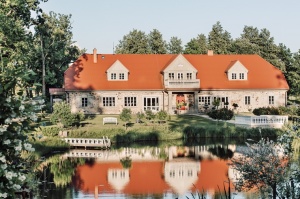25