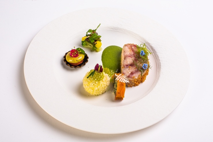 Iepazīsti 54 pavāru konkursa «Bocuse dor Europe 2020» ēdienus no Tallinas - KRIEVIJA. Foto: bocusedor.com Iepazīsti 54 pavāru konkursa «Bocuse dor Europe 2020» ēdienus no Tallinas - KRIEVIJA. Foto: bocusedor.com 292670