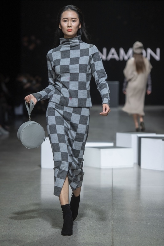 Rīgas modes nedēļa «Riga Fashion Week» piedāvā apģērbu kolekciju CINNAMON CONCEPT 293916