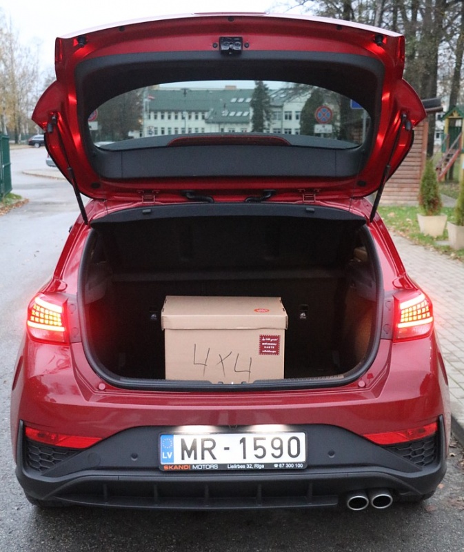 Travelnews.lv ar «Brīvdienas kasti» no restorāna «Hercogs» un jauno «Hyundai i30» dodas uz Latgali Travelnews.lv ar «Brīvdienas kasti» no restorāna «Hercogs» un jauno «Hyundai i30» dodas uz Latgali 294077
