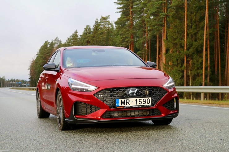 Travelnews.lv ar jauno Dievidkorejas golfa klases spēkratu  - «Hyundai i30» apceļo Latgali 294110