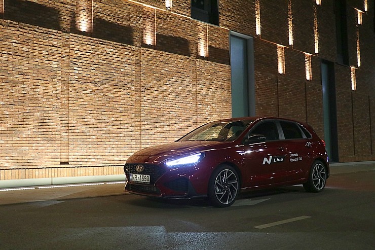 Travelnews.lv ar jauno Dievidkorejas golfa klases spēkratu  - «Hyundai i30» apceļo Latgali 294165