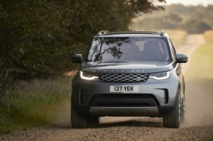 Jaunais «Land Rover Discovery» ir daudzu autoceļotāju sapnis ar leģendāru zīmolu Jaunais «Land Rover Discovery» ir daudzu autoceļotāju sapnis ar leģendāru zīmolu