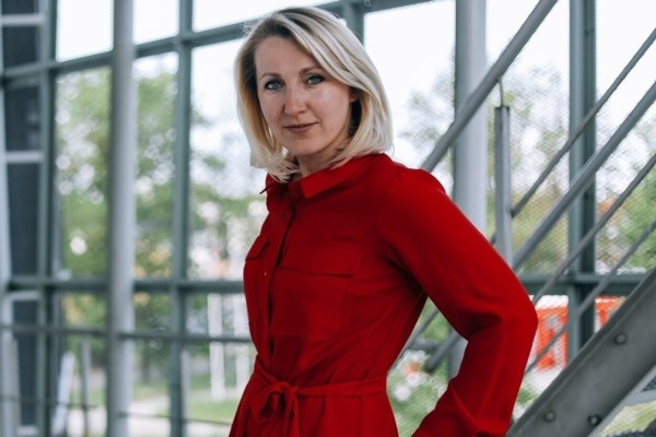 LIELĀ INTERVIJA: Esam ciemos pie «AVIS Latvija» reģiona pārdošanas un mārketinga vadītājas Dainas Kantānes
