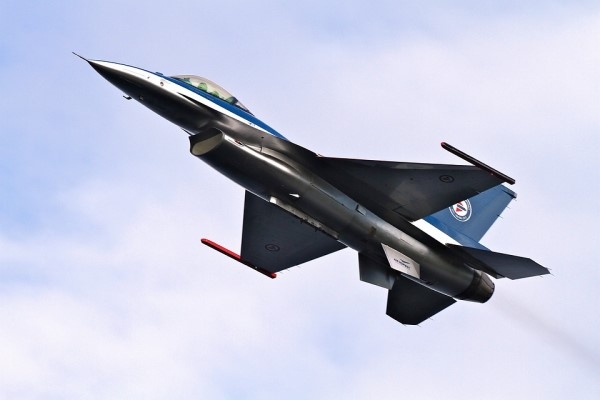 30. maijs vēsturē: Spānija kļūst par NATO dalībvalsti