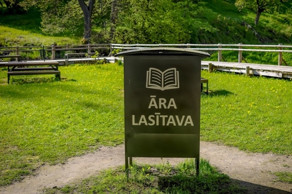 10. jūnijs vēsturē: Smiltenes āra lasītavai dzimšanas diena