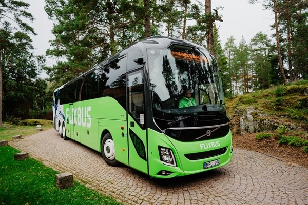 28 % Latvijas iedzīvotāju uz ārzemēm ar autobusu dodas īsos nedēļas nogales braucienos; populārākais galamērķis – Tallina