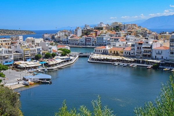 Santorini un Krētu satricinājusi zemestrīce