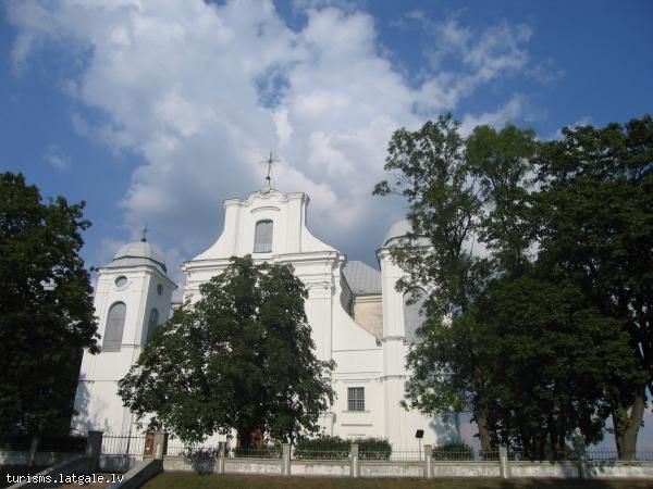 Dagdas-Vissvetas-Trisvienibas-katolu-baznica Dagdas Vissvētās Trīsvienības katoļu baznīca