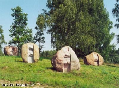 Sunuplavas-pieminas-ansamblis Sūnupļavas piemiņas ansamblis